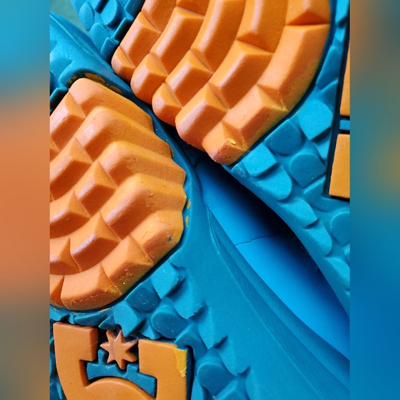 🩵🧡Rare Turquoise Dc Chalet Winter Boots Large🩵🧡 - Picture 2 of 8